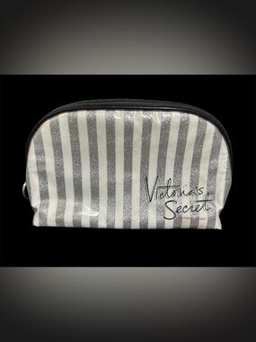 2012 VS makeup bag W 9" x H 5.5"